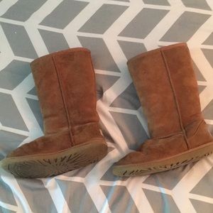 Caramel high Ugg’s: size 7